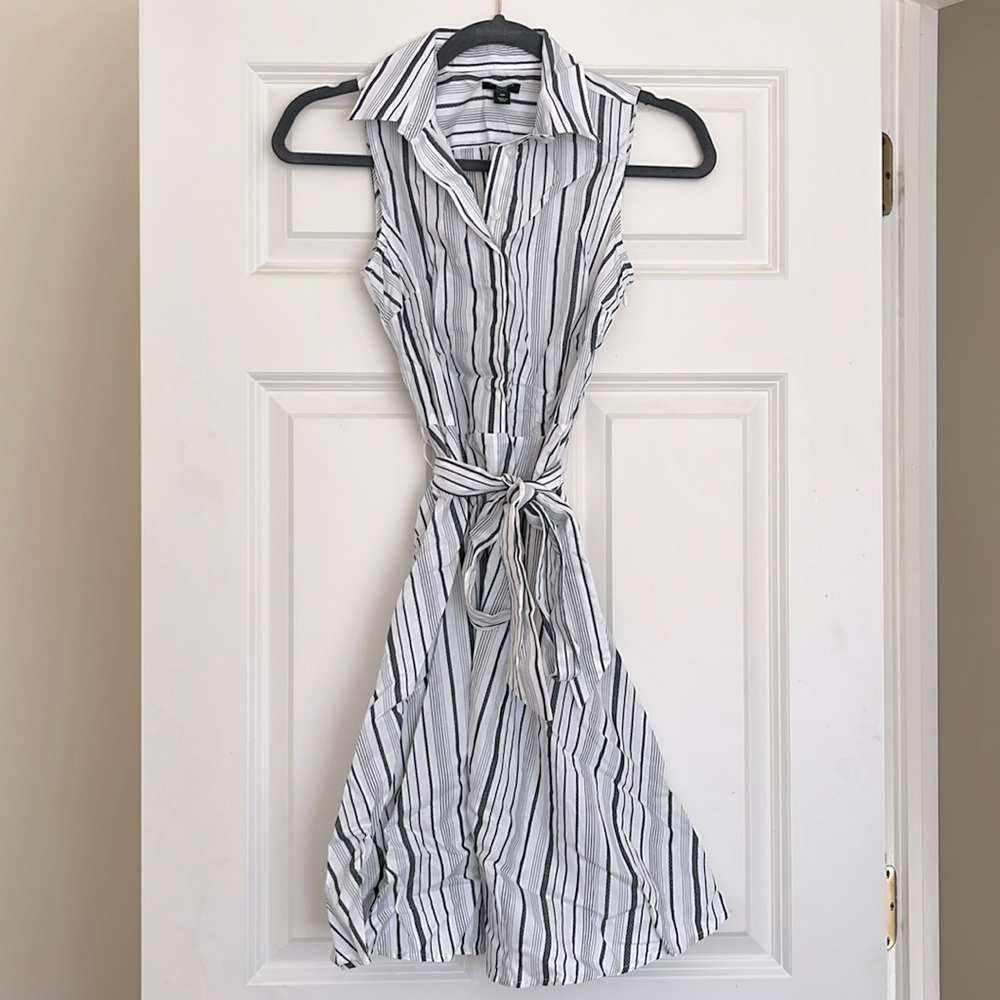 Ann Taylor white/blue striped dress